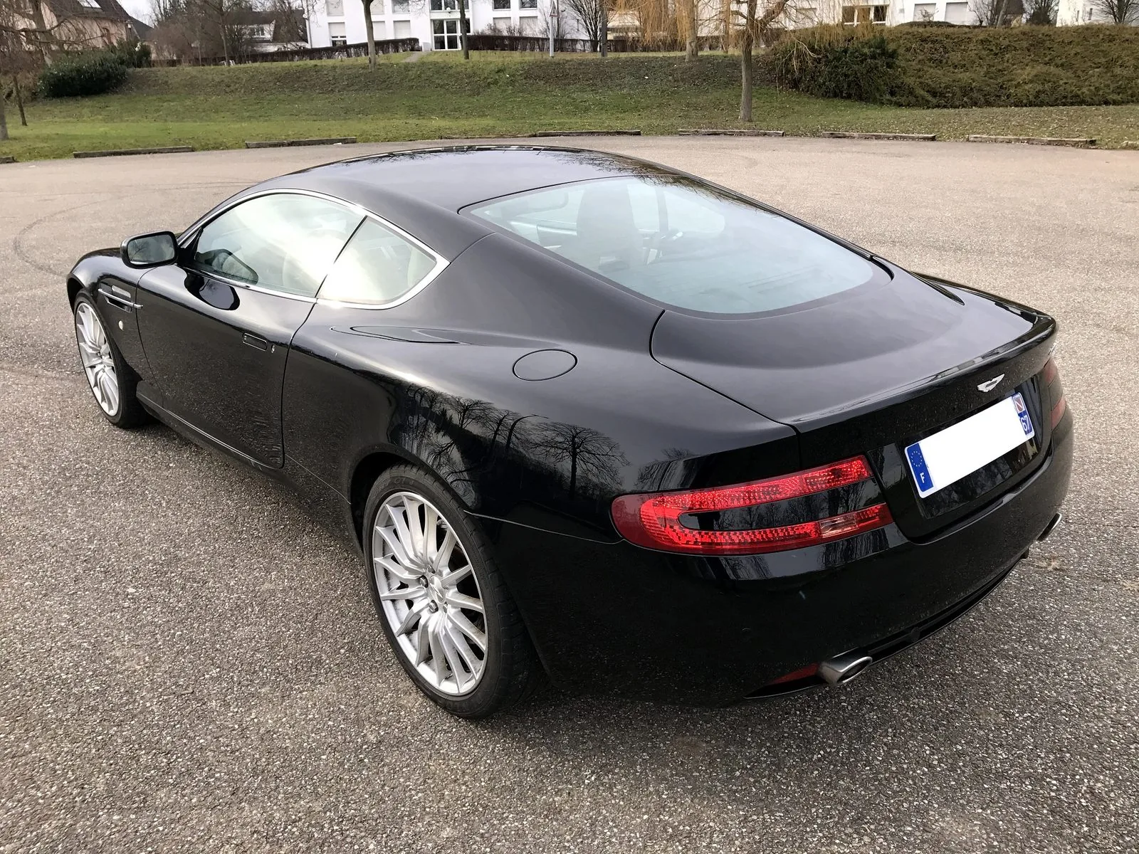 Aston Martin DB9, photo 3