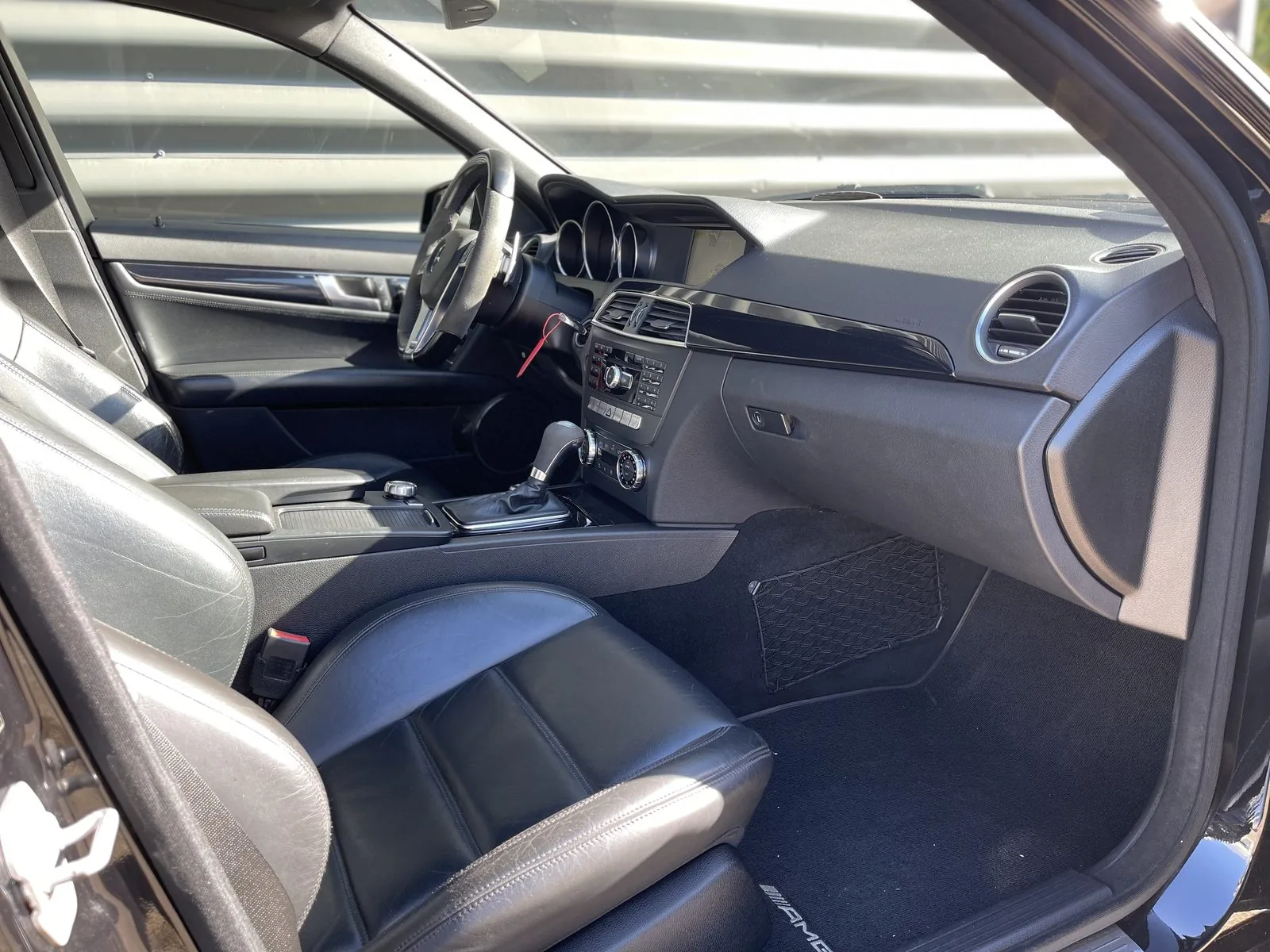 Mercedes C63 AMG 487ch Break, photo 4