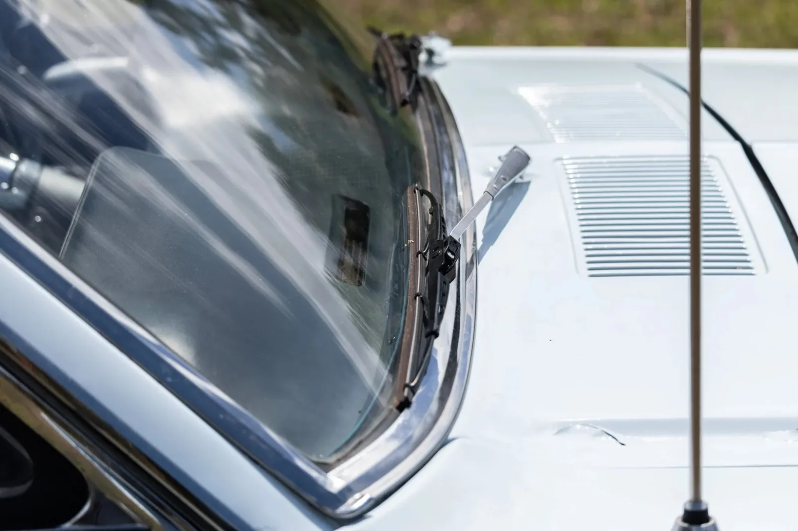 Ford Mustang 1967, détail pare-brise